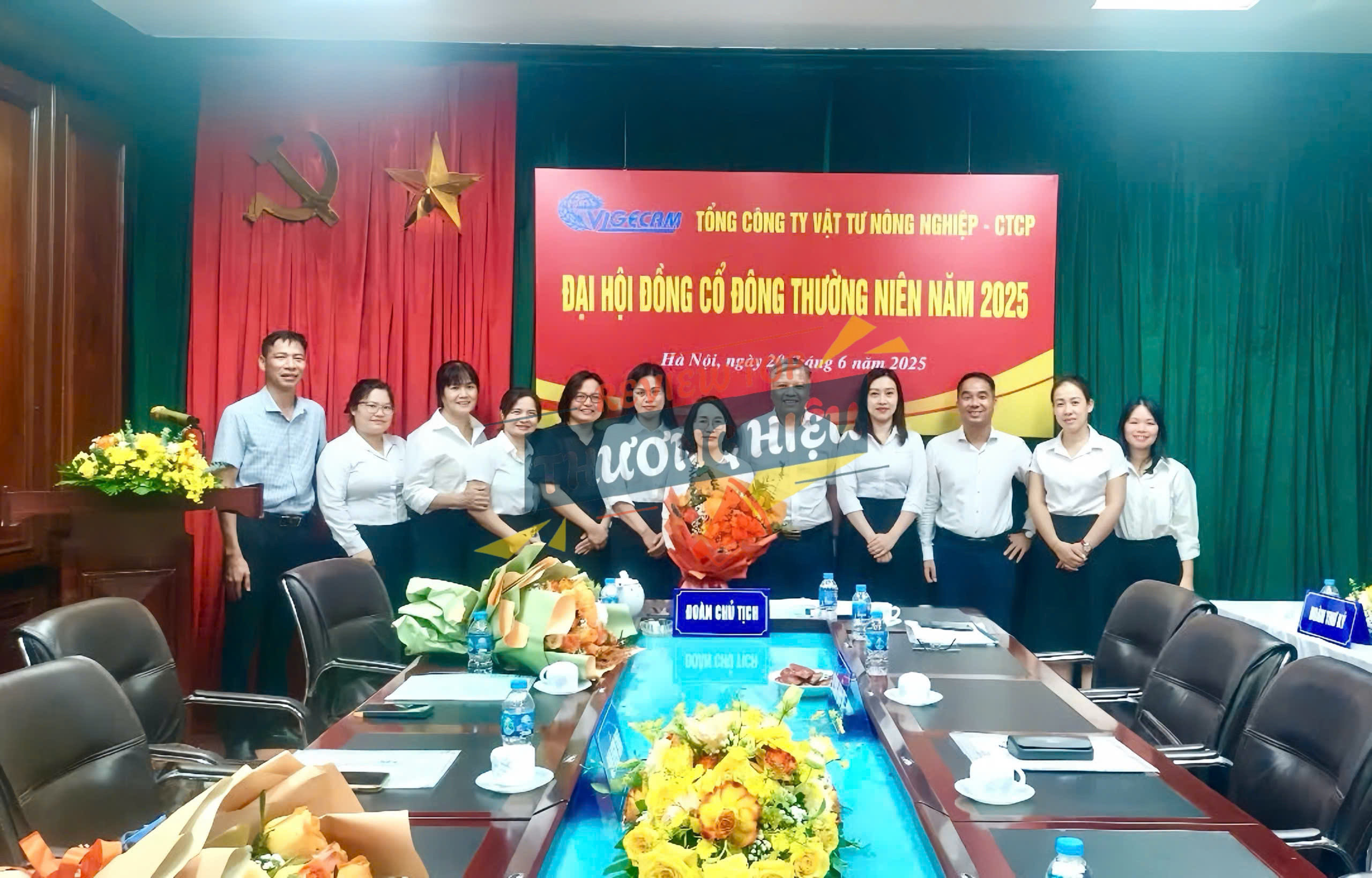 Ban lãnh đạo và tầm nhìn