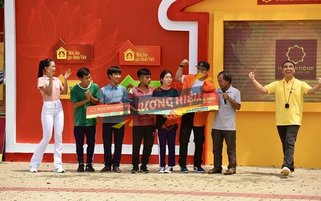 Review Công Ty Cp Tập Đoàn Hoa Sen Có Uy Tín Không? 16 Minh bạch thông tin và cam kết của thương hiệu Hoa Sen Group