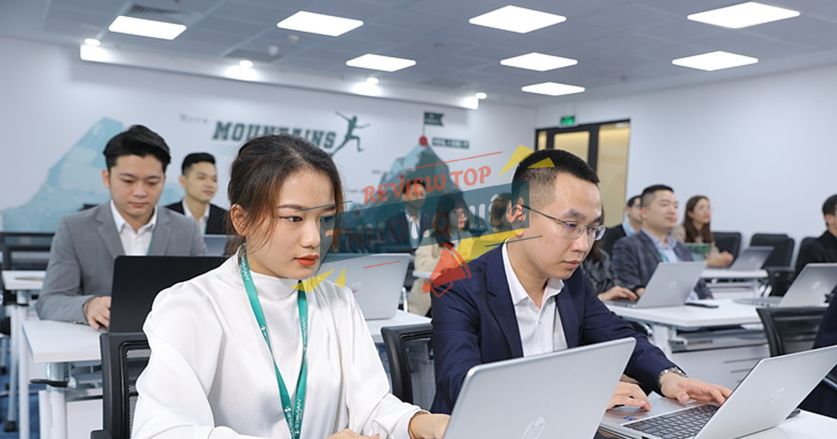 Môi trường làm việc và phúc lợi tại Stavian Chemical